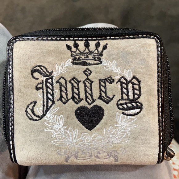 Purse - Picture 6 of 10